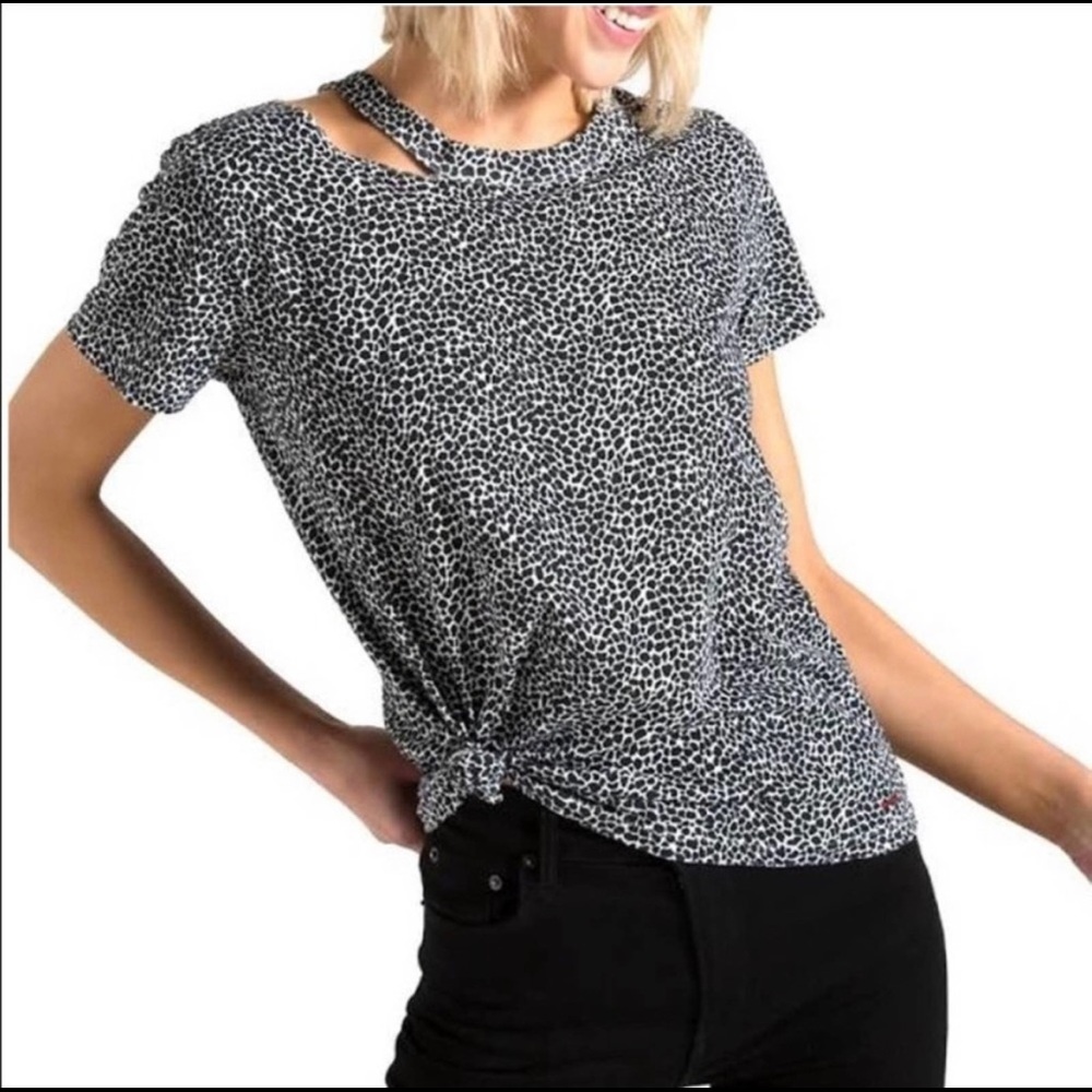 N:philanthropy Zander tee